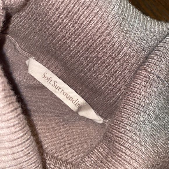 Brown Soft Surroundings Camel Turtle Neck Long Sleeve Split Hem Size 1X - Picture 6 of 7